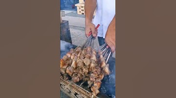 Roasted lamb is the best in Xinjiang