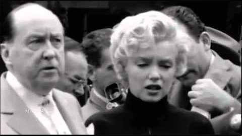Marilyn Monroe and Joe Dimaggio Divorce Announceme...