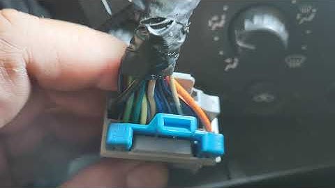 How to install Pontiac Grand prix 04 08 Radio Bluetooth with factory amplifier |quick|