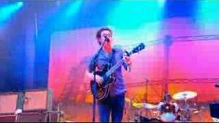 Editors - Bullets (Live Glastonbury 2007)