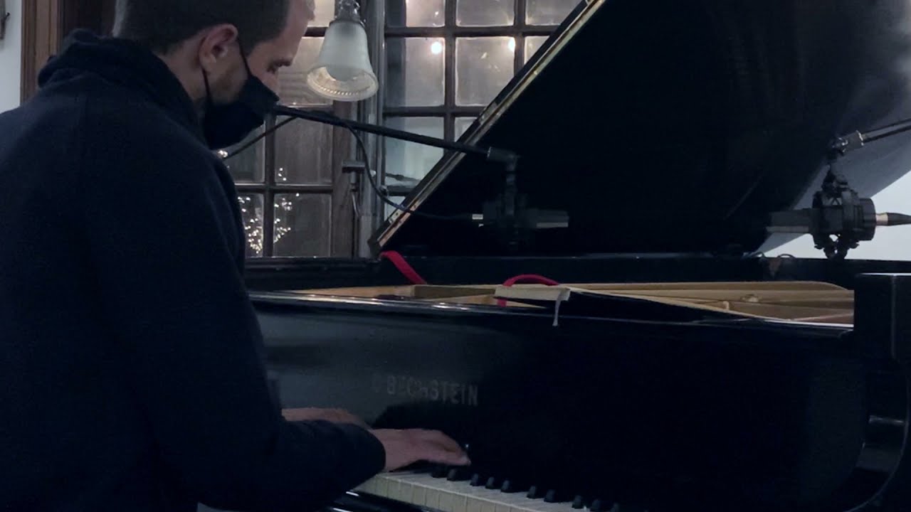 Watch Snow - Vontmer (Live at Perkins Center for the Arts) on YouTube Watch Snow - Vontmer (Live at Perkins Center for the Arts) on YouTube
