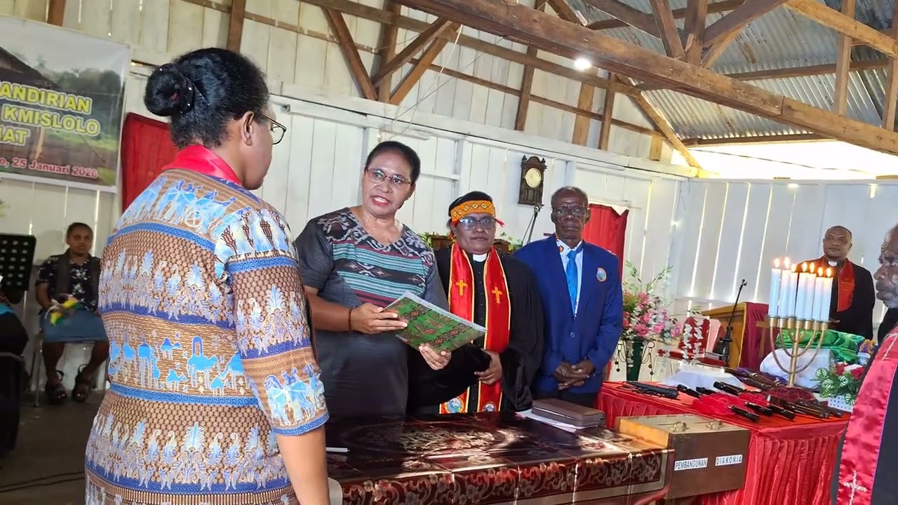 IBADAH PENTABISAN JEMAAT PERGAMUS DI DEFINITIF KAN JADI JEMAAT MANDIRI