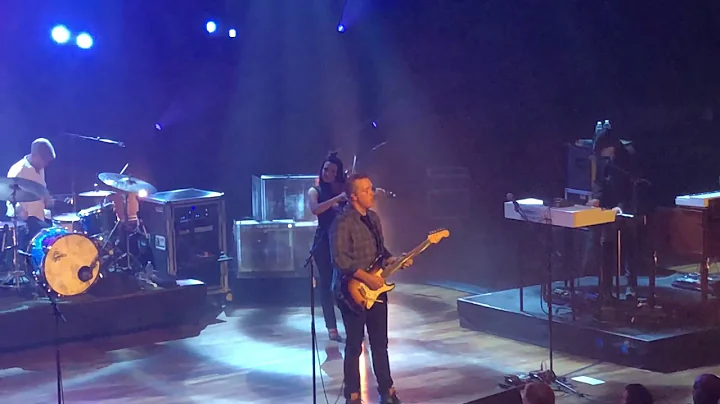 Jason Isbell shredding Little Wing at the Ryman
