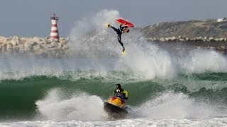 Bodyboard vs Surf - Red Bull Tow Out Session