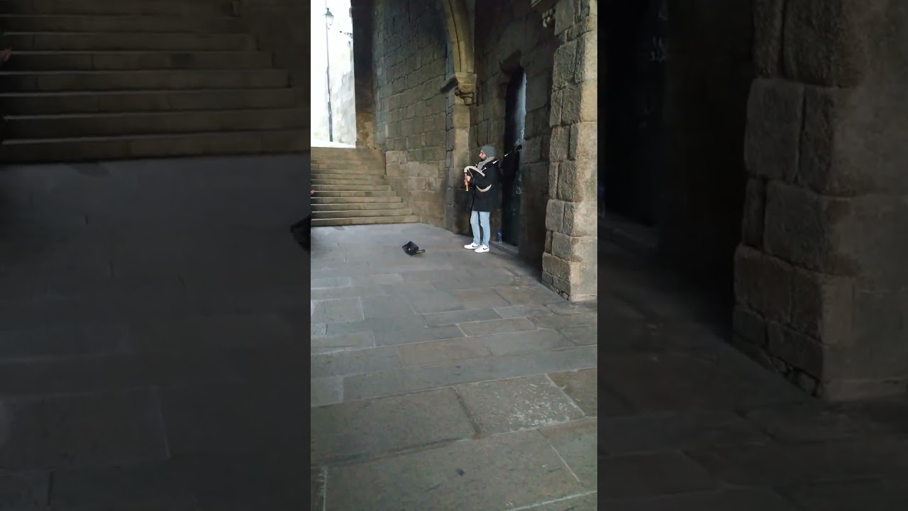 SANTIAGO DE COMPOSTELA - GALICIA - GAITERO