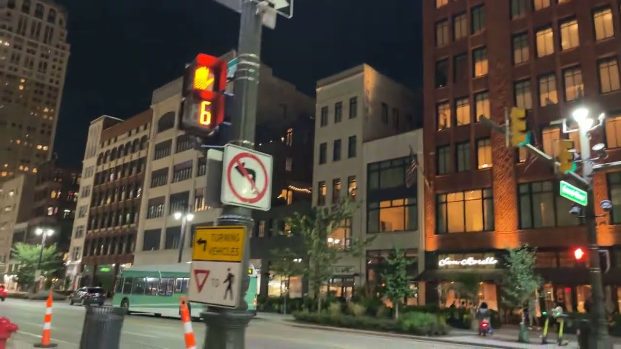 Walking Downtown Detroit Woodward Ave at night 