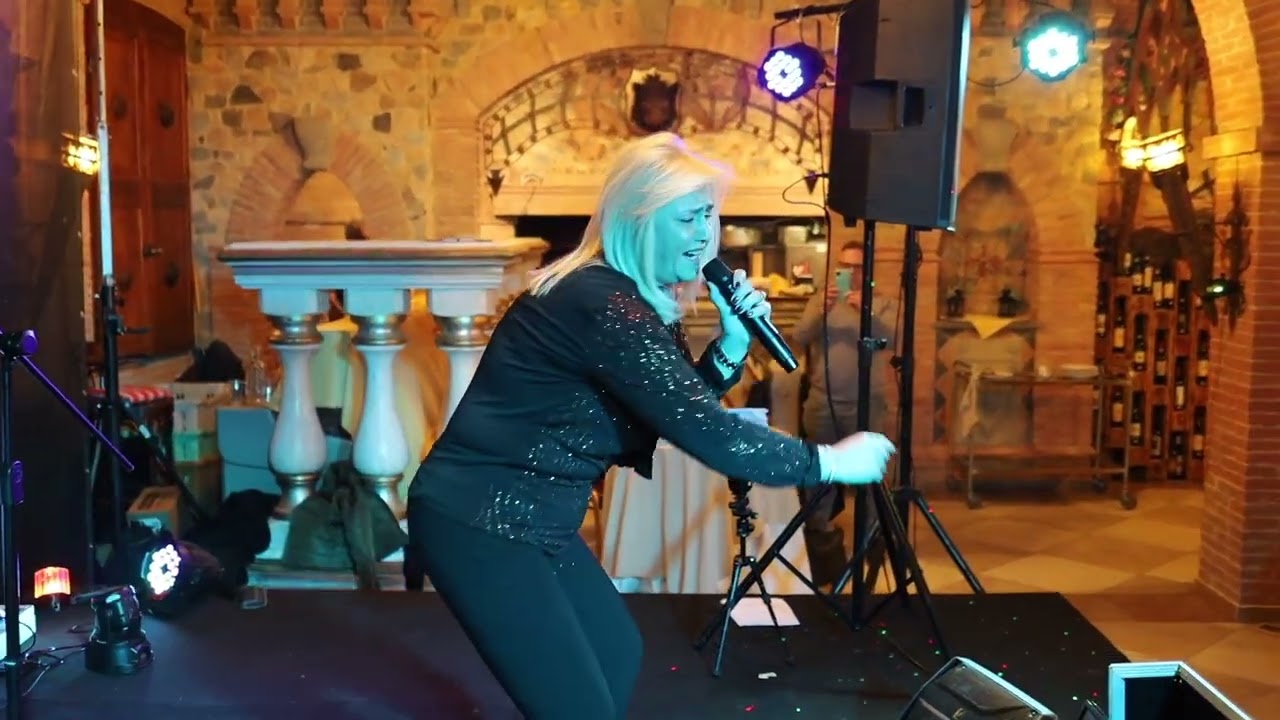 Daniela Di Sacco durante Il Cantagiro 2023