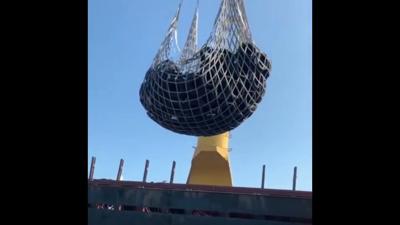 webbing cargo lifting net use to  transport and lift goods