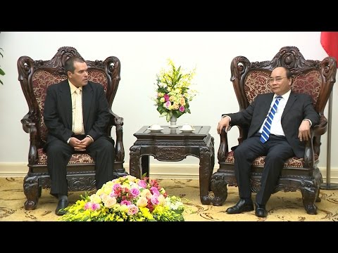 Thủ tướng Nguyễn Xuân Phúc tiếp thân mật Chủ tịch thông tấn xã Prensa Latina