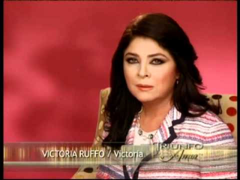 אהבה מנצחת עברה של ויקטוריה רודף אותה 