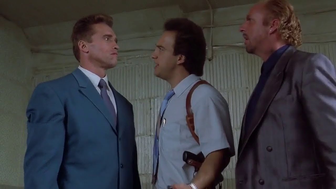 Red Heat - interrogation scene - YouTube