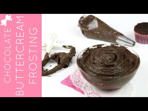 How To Make THE BEST Chocolate Buttercream Frosting // Lindsay Ann Bakes