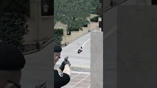 Svento una rapina 1v3🫡 #gta #fivem #gtarp #police #twitch #twitchitalia