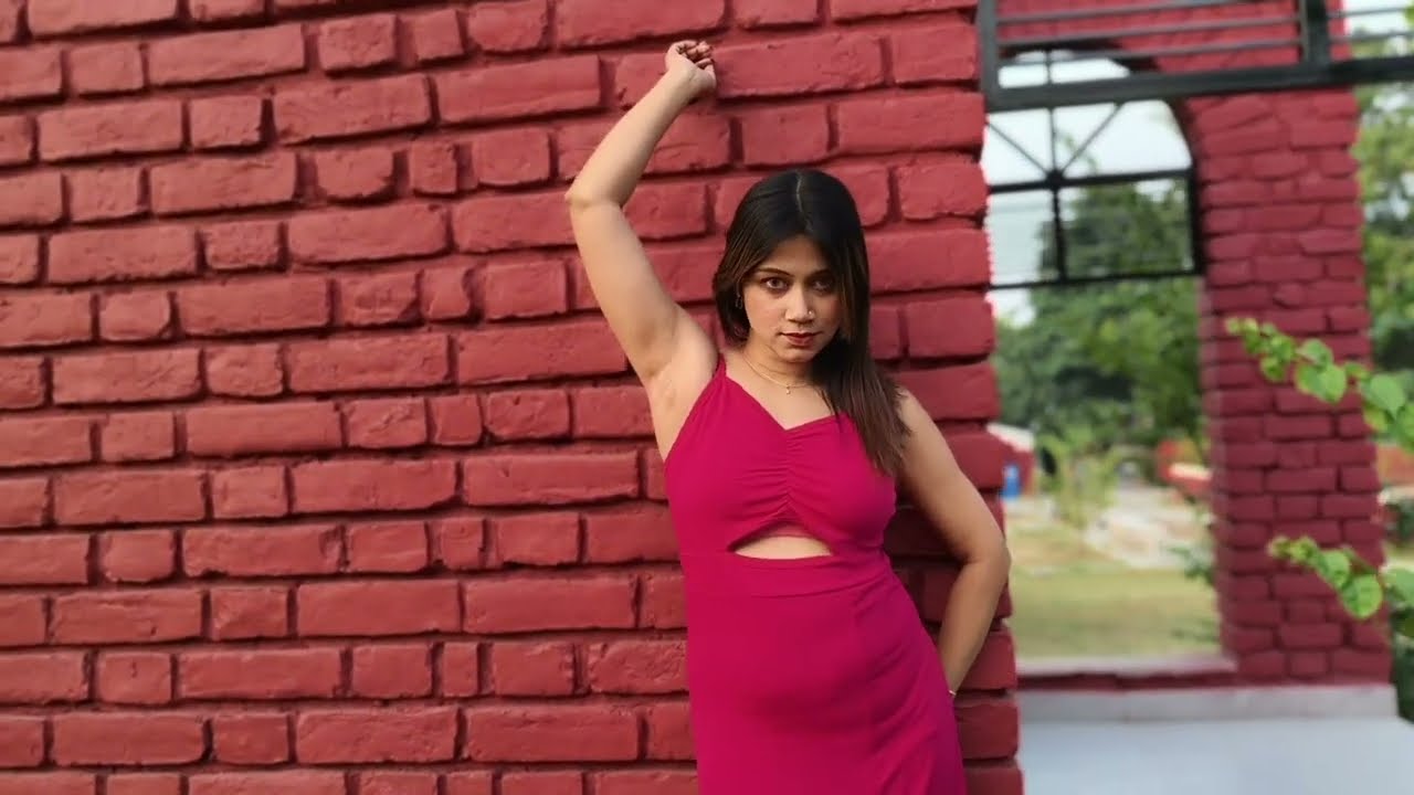 Bong Beauty| Western Outfit with bold look | Stunning Beauty 😍