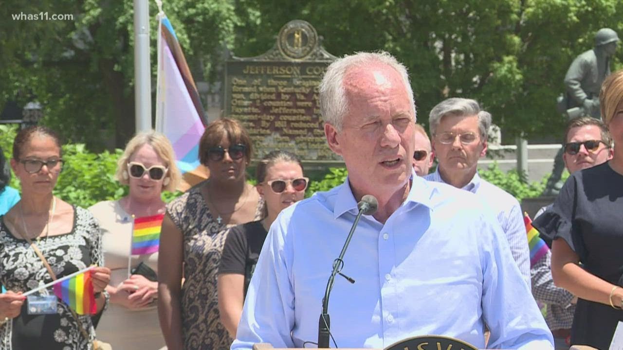 Video footage showing assault of Louisville mayor surfaces