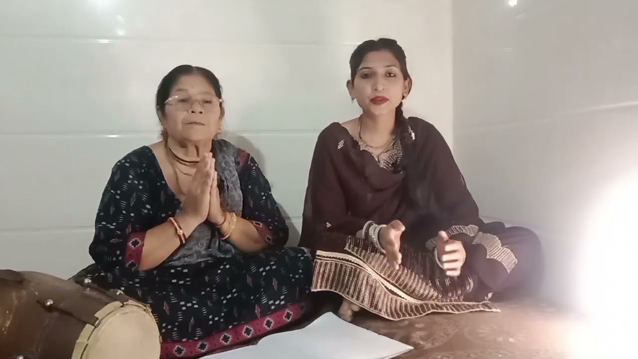 बड़ा आनंद आवे रे कन्हैया तेरे सत्संग में, हिमाचली फैमिली की तरफ से ये सुंदर भजन पूरा सुनें 🚩