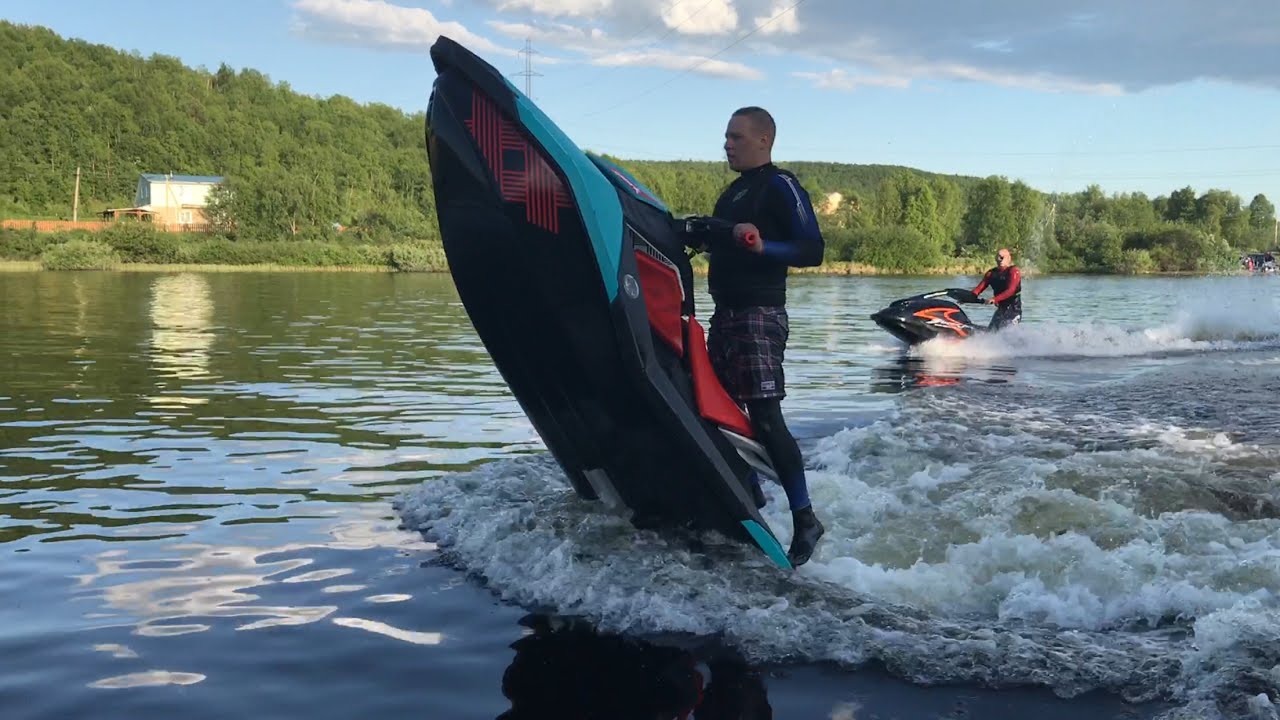 ⁣Обзор гидроцикла Sea-doo Spark Trixx
