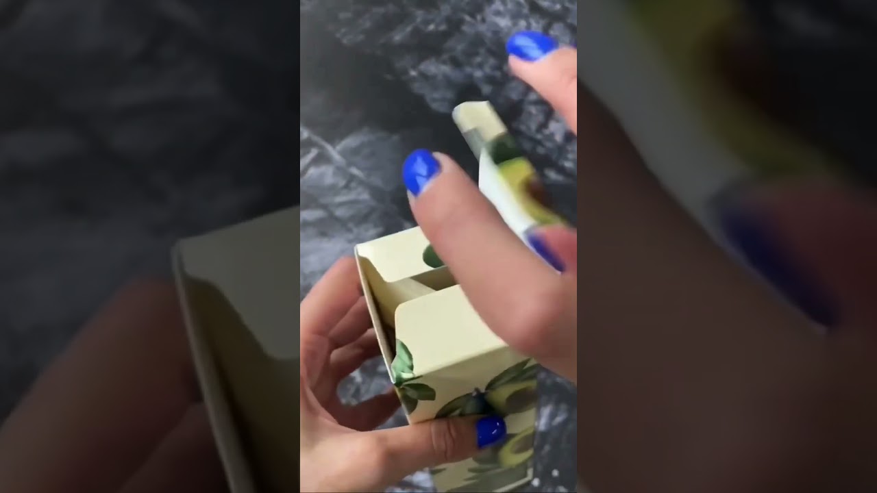 Пенка для умывания с авокадо FarmStay Avocado Premium Pore Deep Cleansing Foam - 180 мл