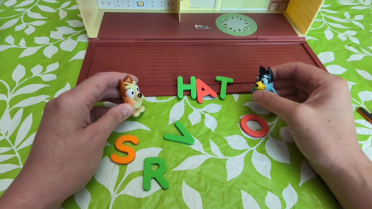 🎵 Sunny and Luna Spell -AT Words! | Fun Word Games for Kids 🎵