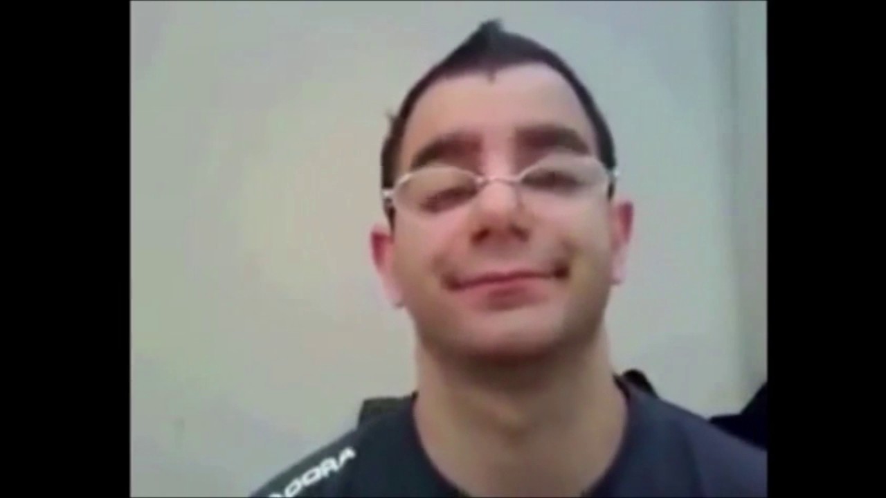 Versuche Nicht Zu Lachen Oder Grinsen