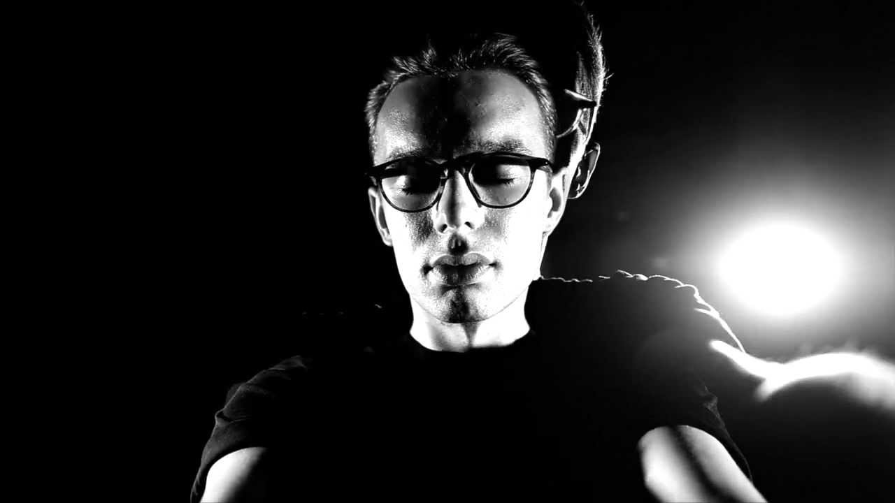 Douglas Dare - Lungful (Official Music Video)