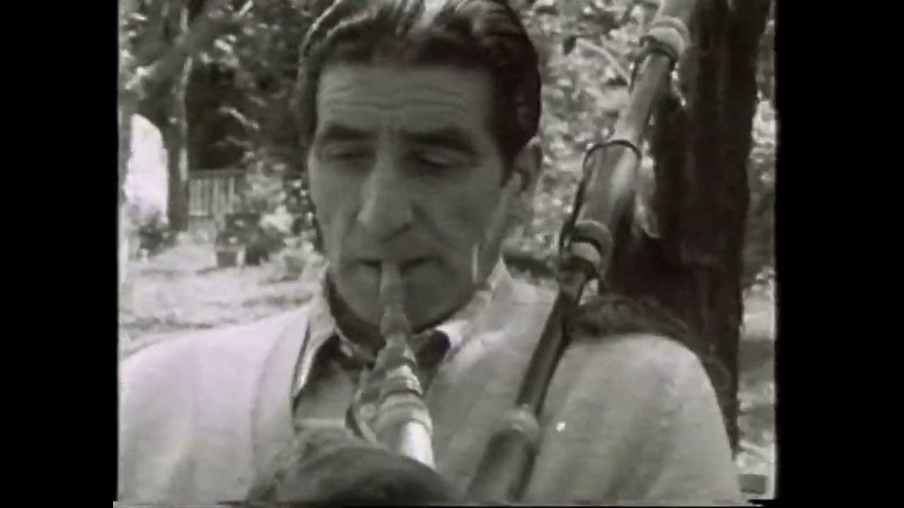 Remis Ovalle: Actuación y entrevista de 1972 (AMCA - Archivu de la Música Contemporánea Asturiana)