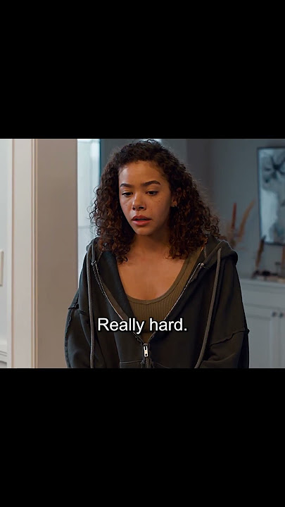 16-year-old girl confesses to her mother about unexpected pregnancy #movie #tv #fyp #ginnyandgeorgia