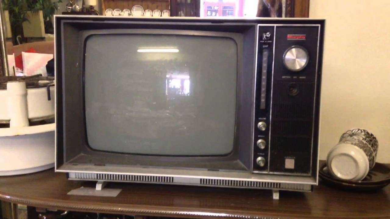 Murphy old TV set 1970s - YouTube