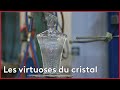 Des souffleurs virtuoses pour une carafe de prestige Lalique