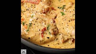 Skillet Chicken in Creamy Sun Dried Tomato Sauce | Creamy Chicken | Chicken Curry