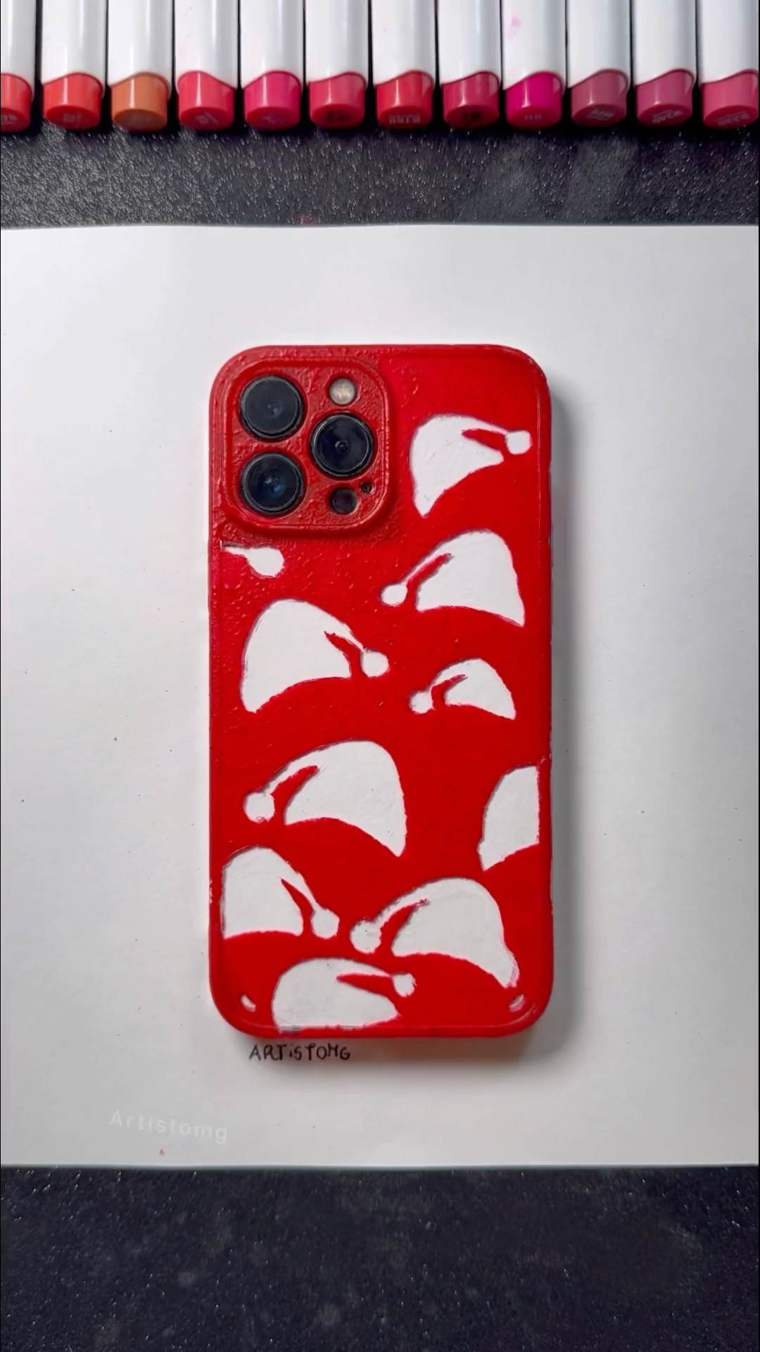 Let’s Create a Phone Case for Christmas! ?✨? #creative #art #diy