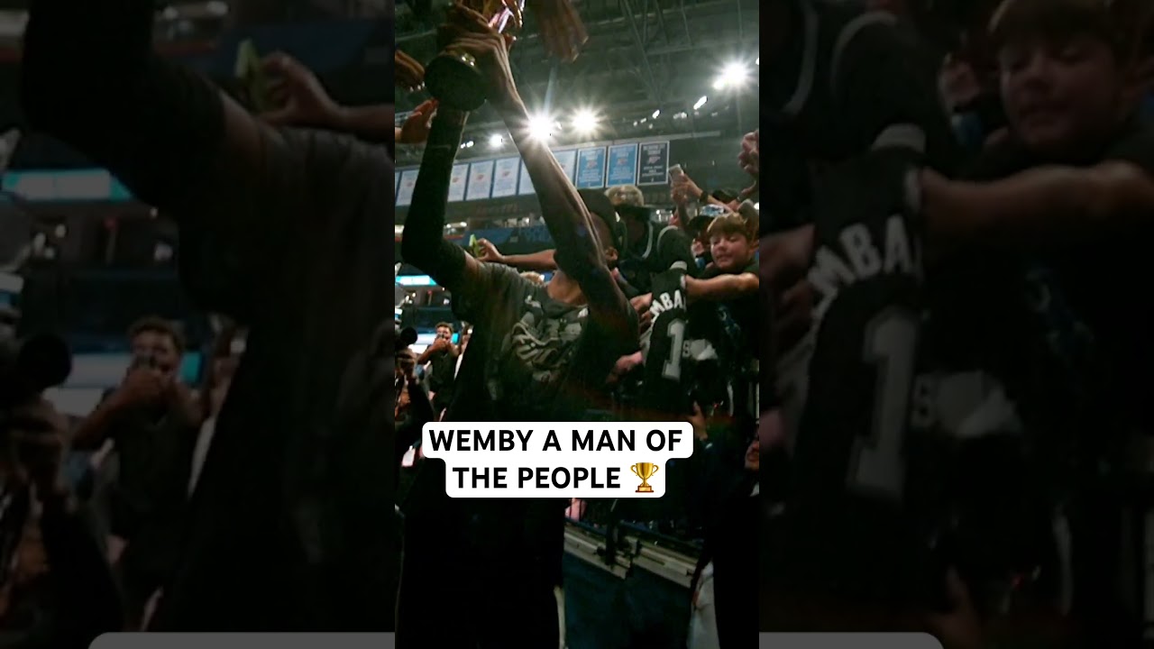 Wemby sharing the Earvin “Magic” Johnson trophy with the fans 🏆
