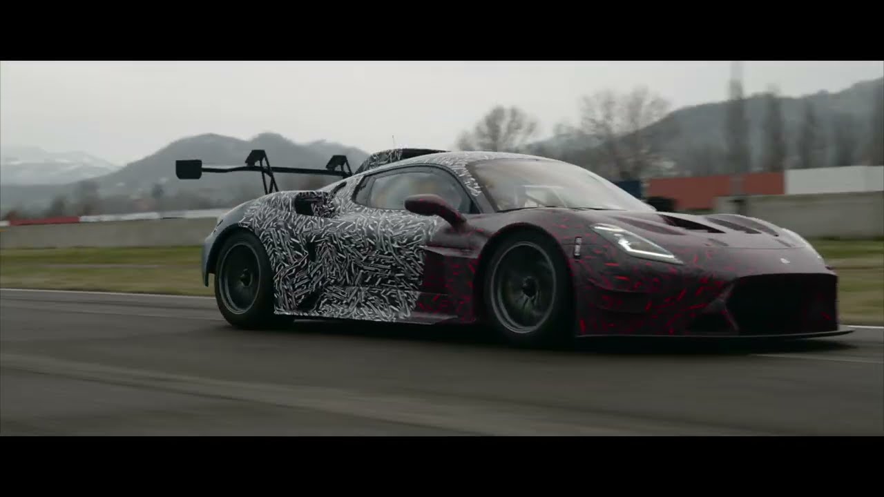 マセラティ】新型GT2 シェイクダウン - YouTube