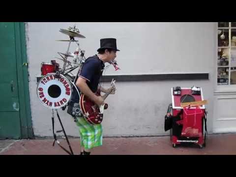 funny-tombow-one-man-band-on-bourbon-street