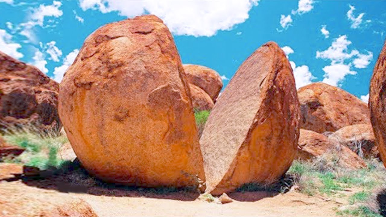 Сколько живет камень. Дьявольские камни в Австралии. Глиняные скалы. Причудливые валуны. Большие камни.