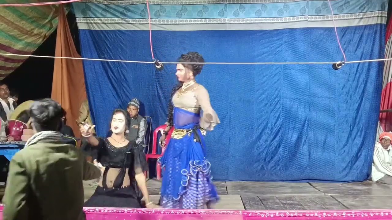 दूर नहीं जा सकती हूं तुझसे पास कभी ना आऊंगी, वीरेंद्र तथा रानी डांसर के साथ बड़ेला जोकर ।