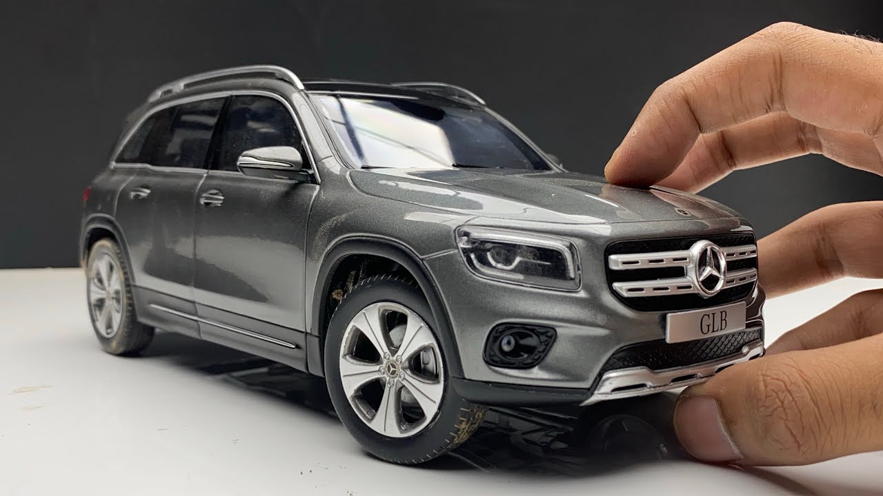 Mercedes-Benz GLB 1:18 Scale Model Car Unboxing - YouTube