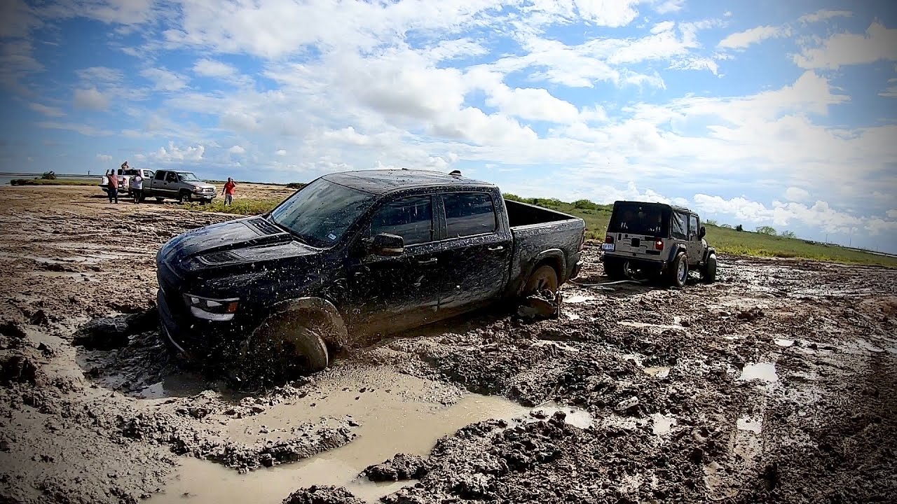  Jeep  Wrangler  Tj mudding  Puente De los lobos YouTube