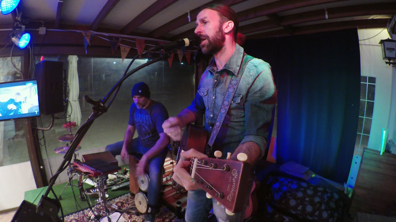 Tutti i Giorni Uguali a Ieri - Brian V. (Acoustic Live) 