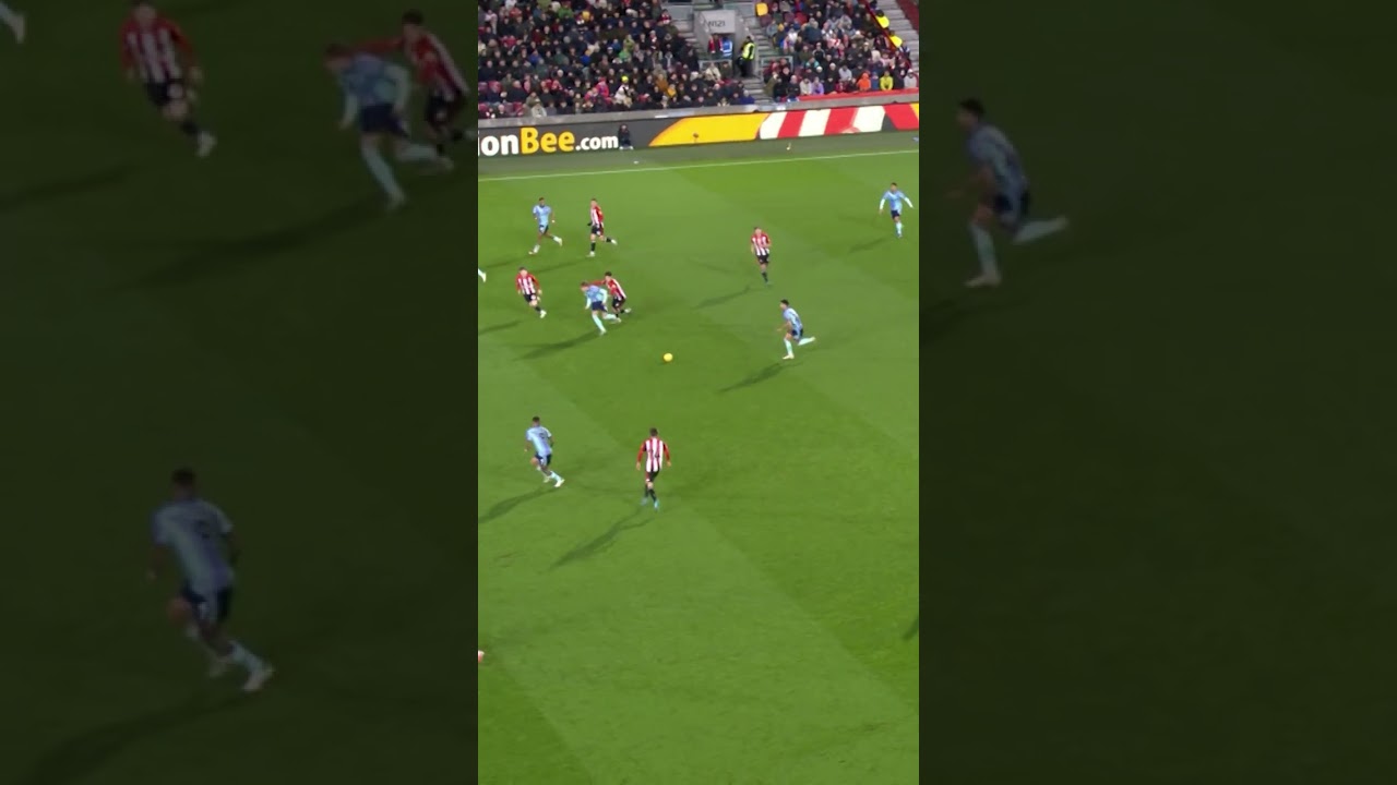 AMAZING NUTMEGS FROM ODEGAARD AND NWANERI!! 🥜😱