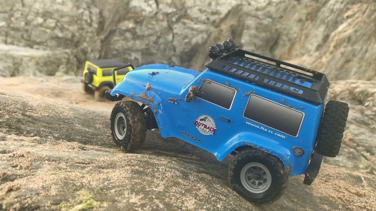 FTX outback mini VS carisma MSA1E - ROCK CRAWLING