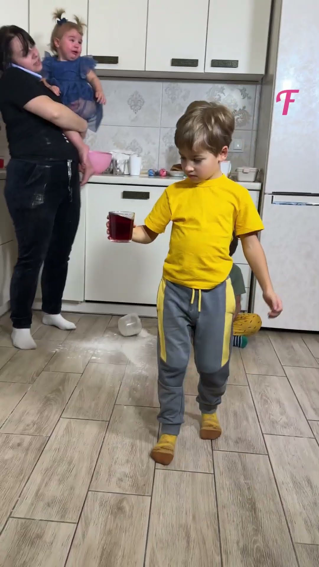 Multitasking Mom Turns Chaos into Dinner! #shorts