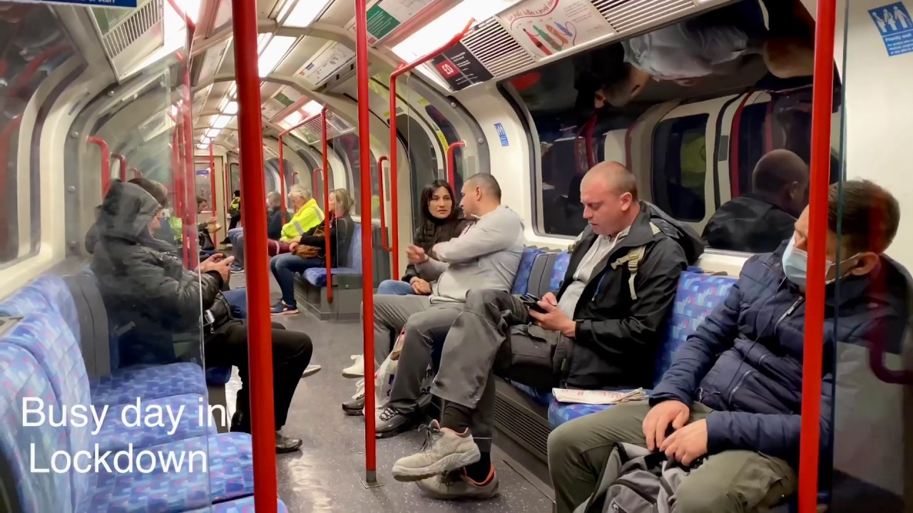 4K London walk-to Holborn from bank during COVID19 2020