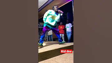 Kid Dee Performing Sing And Dance Watch Full Video 