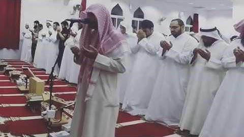 القارئ اليمني : محمد صالح: دعاء خاشع و مبكي