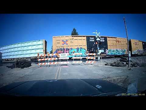 End of an Era–Filming Malaga Crossing in Fresno for the First and Last Time–BNSF + Amtrak