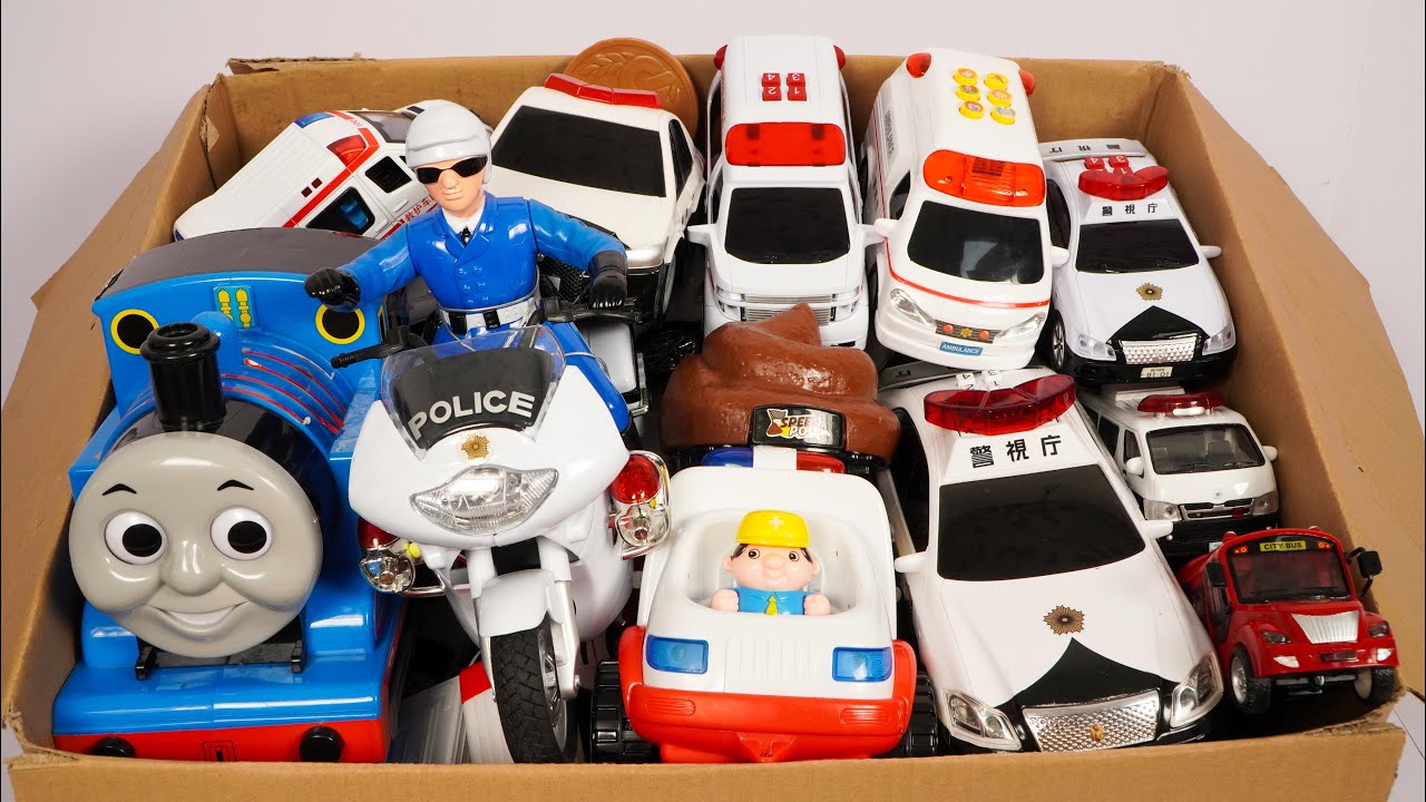 救急車のミニカーが走る。坂道緊急走行テスト。サイレンあり☆Ambulance mini car run. Slope emergency driving test! There is a siren.