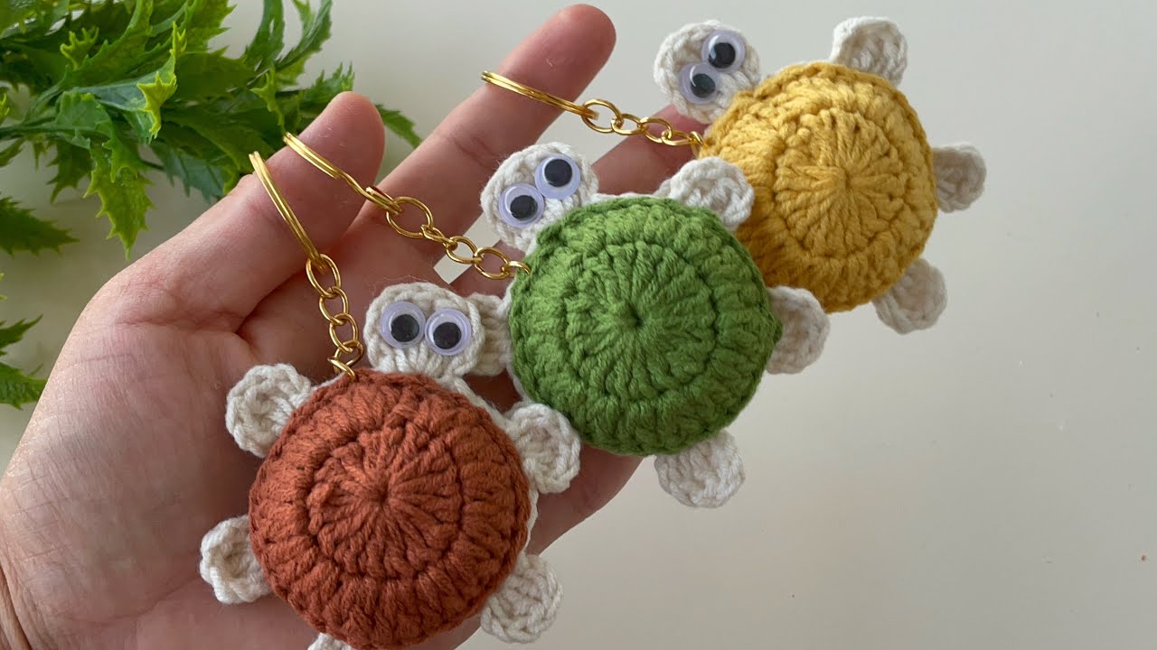 Vay canına 🤩 Kaplumbağa 🐢 deyip geçme Resmen sipariş rekoru kırdı tığ işi örgü anahtarlık yapımı