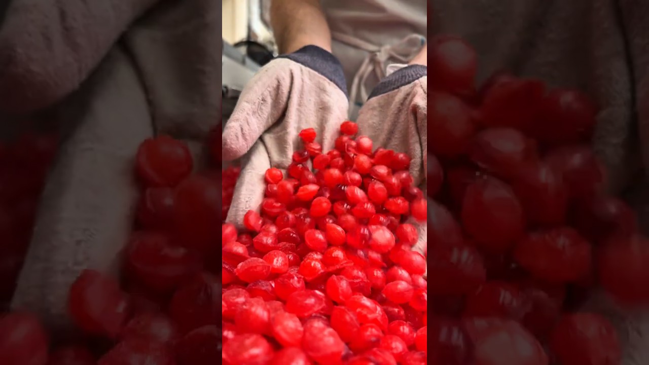 I've never seen such RED candy balls before! 😳