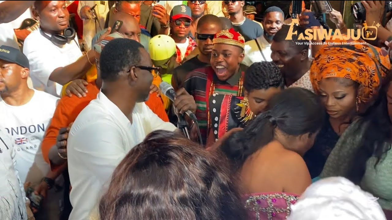 PELLER AND JARVIS GO CRAZY ON STAGE WITH ALABI PASUMA